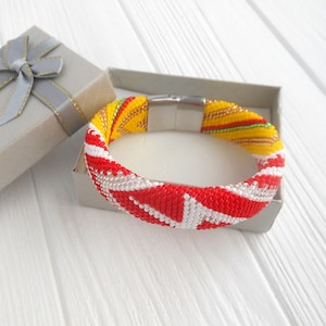 Idde de Shango con detalles Ololodi  ,  Shango bracelets with lightning , Santeria beads Yoruba religion bracelets ,  gift for the godfather