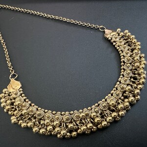 Collier ras du cou en argent oxydé, bavoir tribal Banjara Kuchi, longueur réglable