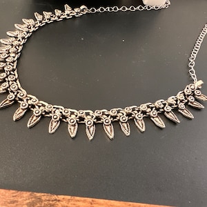 Indiase zilveren dikke chokerketting, Tibetaans zilveren kettingchoker, Indiase tribale etnische ketting, boho-sieraden, tribal kuchi-ketting,