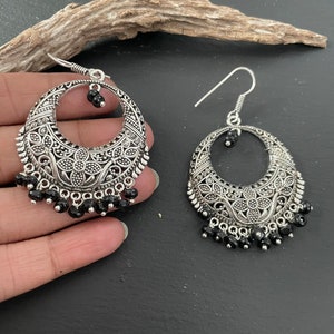 Indiska tribal oxiderade silverörhängen, stora etniska indiska statementörhängen. Boho aztekiska, tyska silverörhängen, tibetanska/rajasthaniska, zigenarörhängen