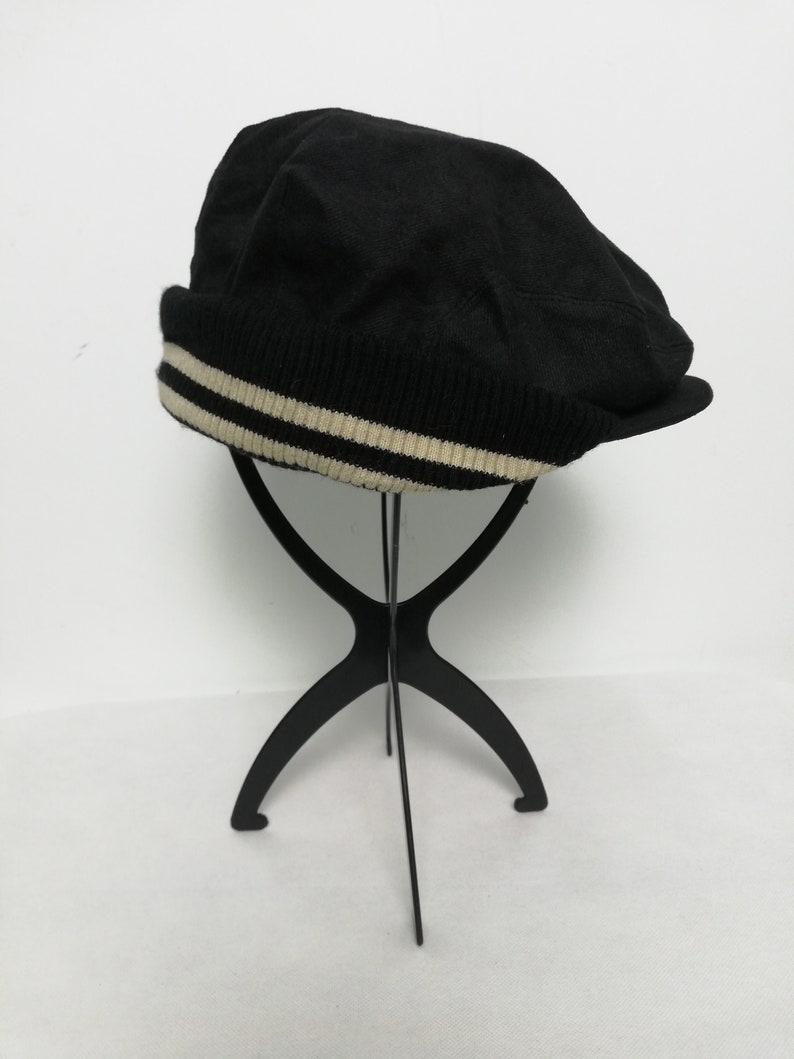 black ivy hat