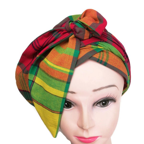 Foulard bonnet en pagne africaine  ou en Madras c'est le foulard le plus simple d'utilisation  pour une belle touche d'élégance