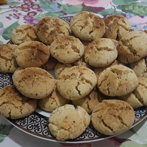 Ghoriba,Arabic sweets, Special event sweets, Moroccan Sweets, Delicious sweets, Handmade sweets, Moroccan food, Exotic sweets