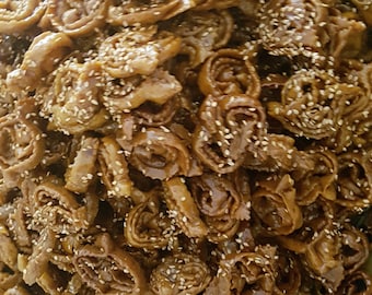 Arabic sweets, Special event sweets, Moroccan Sweets, Delicious sweets, Handmade sweets, Moroccan food, Chebakia, Exotic sweets