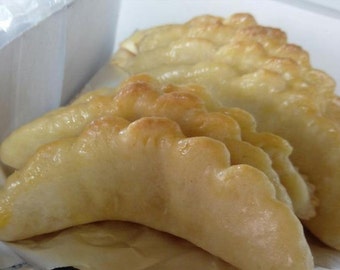 Arabic sweets, Special event sweets, Moroccan Sweets, Delicious sweets, Handmade sweets, Moroccan food, Exotic sweets,The horns of Gazelle