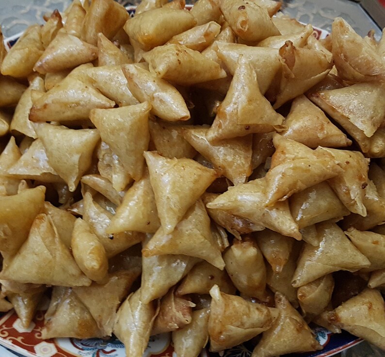 Arabic sweets, Special event sweets, Moroccan Sweets, Delicious sweets, Handmade sweets, Moroccan food, Exotic sweets, The almond triangle image 3