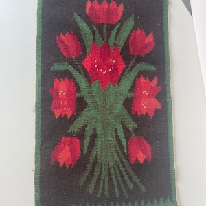 Flemish wallhanging tulips