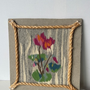 Lovely wallhanging &quot;flowers&quot;  in flemish technique