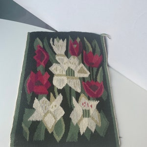 Flemish wallhanging unique tulips