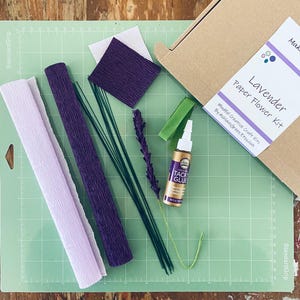 Kit de fleurs de lavande/fleurs en papier/à créer soi-même/kit de créations manuelles/art floral/Fleurs immortelles/cadeau/pendaison de crémaillère/anniversaire/fête des mères