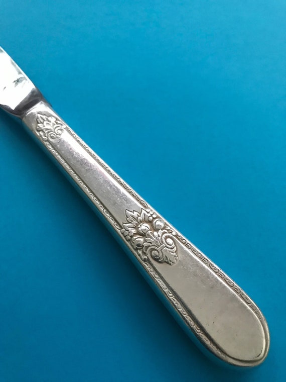 Set of 4 Vintage /" Adoration /" Luncheon Grille Place Knives 1847 Roger/'s