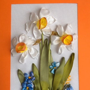 Narcissen Geborduurde wenskaart Boeket lentebloemen Hand lint borduren Dubbele kaart moeder verjaardag Oekraïne verkoper