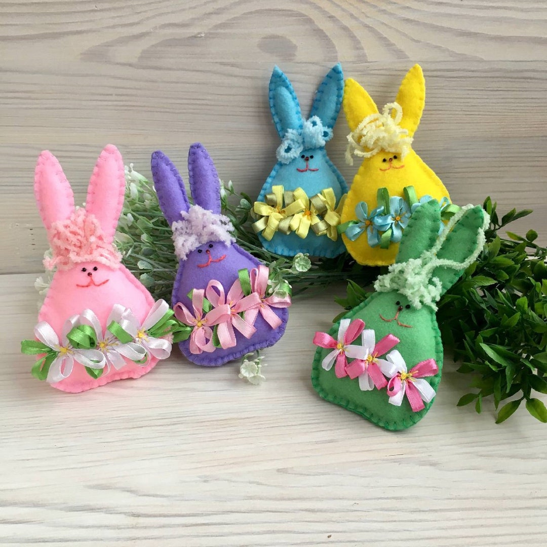 Easter Bunny Garland Felt Easter Ornament Personalized Easter ...
