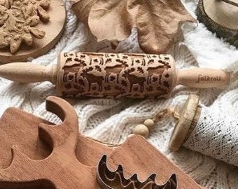 Moose Engraved Rolling Pin: Beech Wood Cookie Stamp