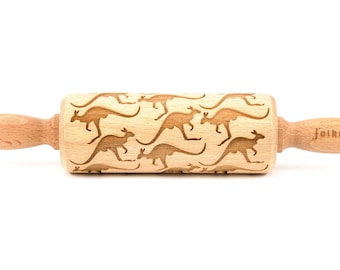 Kangaroo Engraved Rolling Pin: Beech Wood Cookie Stamp
