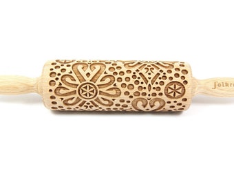 Rodillo de amasar Folk Parzenica con relieve: sello de galleta grabado a láser