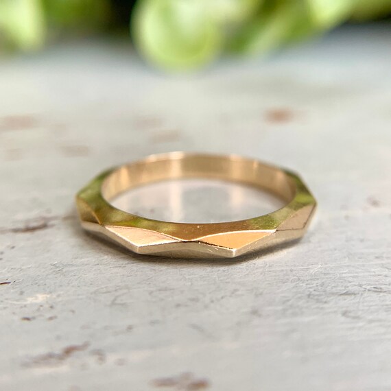 Nonagon Geometric Band 14k