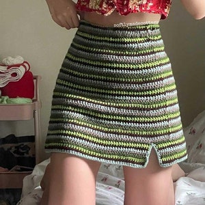 Keri Skirt with Invisible Elastic Waist and Slit Crochet Pattern (ENG/DA)