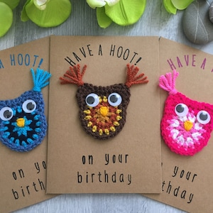 Cartes d’anniversaire faites à la main - Carte hibou au crochet avec yeux écarquillés et oreilles touffues - Carte de vœux 3D de qualité - Choix de trois couleurs