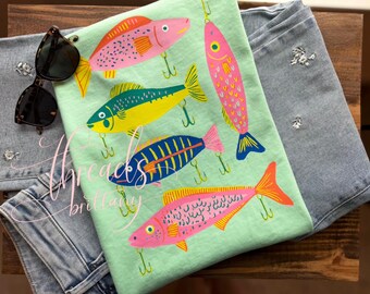 Fishing Lure Shirt, Colorful Fish Tee, Lake Life Shirt, Fishing Graphic Tee, Outdoorsy Shirt Women, Summer Fishing Shirt, Coastal Tee
