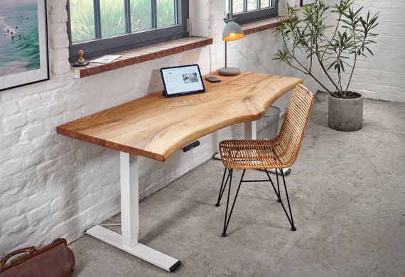 Escritorio ajustable eléctricamente en altura de roble mesa de madera  maciza mesa de madera borde de árbol -  México
