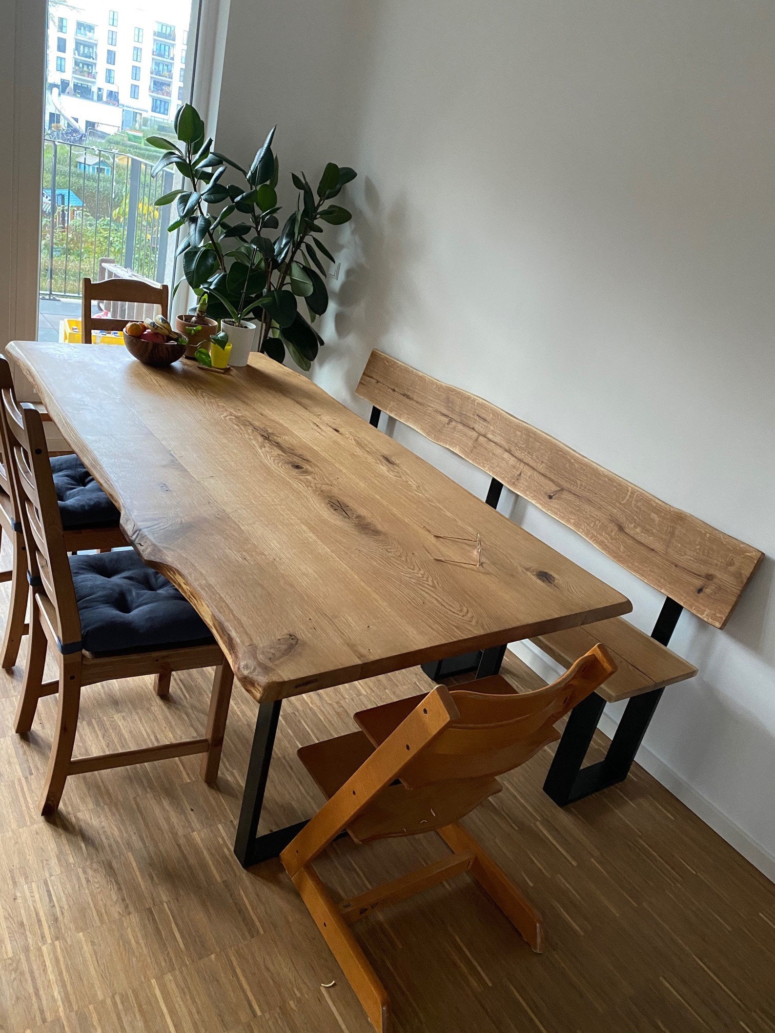 Baumkante Tisch Mit Stuhlen