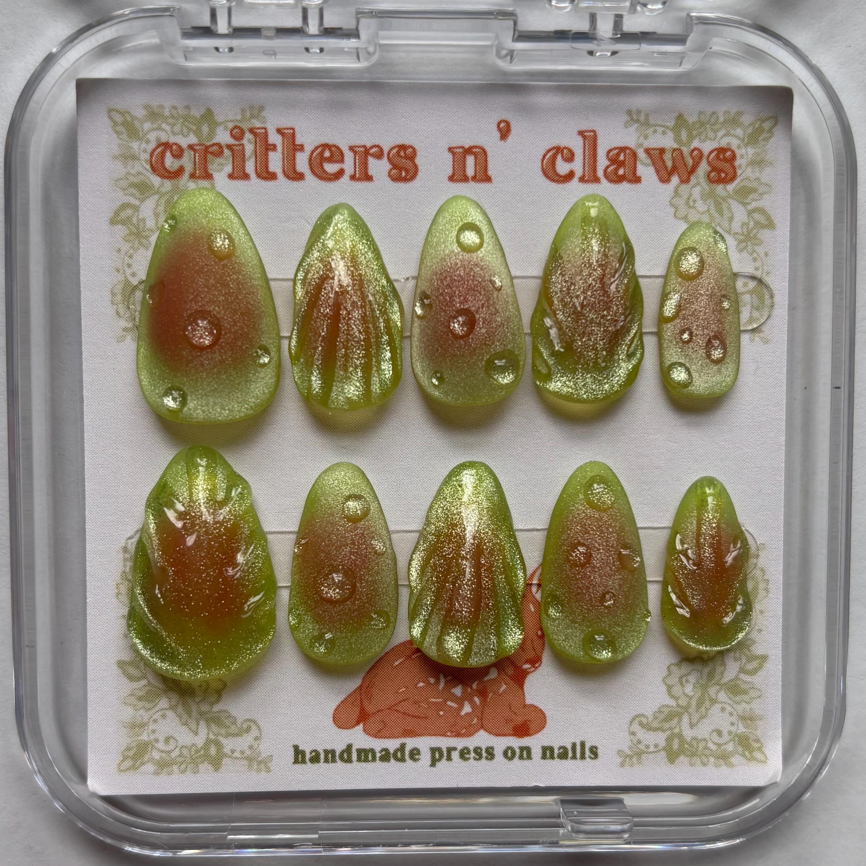 Guava Water press-on nails | Reusable nails | Fruit | Gel nails | Short almond | Cat eye | Summer | Nail art | 3D nails | Water drops |