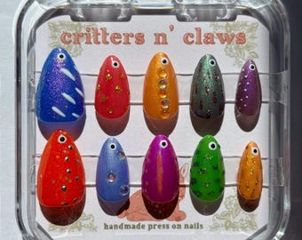 Color Changing Fishing Lure Press-On Nails: Short Almond Gel Nail Art