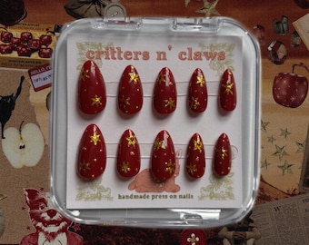 Fantastic Mr Fox press-on nails | Wes Anderson nails | Fantastic Mr Fox apple | Red nails | Kitschy nails | Fox | Gold | Films | Movies