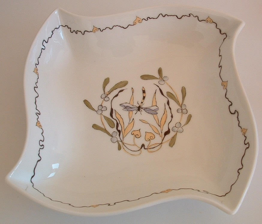 Saladier/ Coupe à Fruits en Porcelaine avec Un Motif de Libellules et Feuilles Gui
