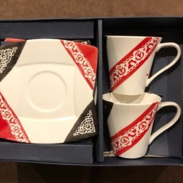 coffret de 2 tasses à café/thé en porcelaine dentelles en rouge et noir