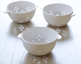 Ceramic Colander/Berry Bowl/Strainer - Speckled White Pink Yellow - Handmade Modern Pottery - Fruit Basket/Vegetable Sieve/Drainage -Kitchen