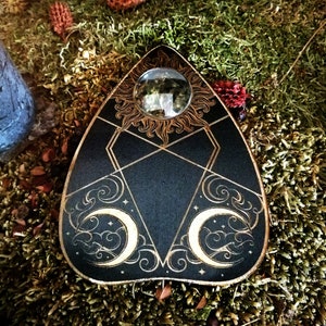 Ouija, Ouija board, Spiritism, esotericism, occult, ouija drop, ouija pointer, paganism witch witchcraft wicca
