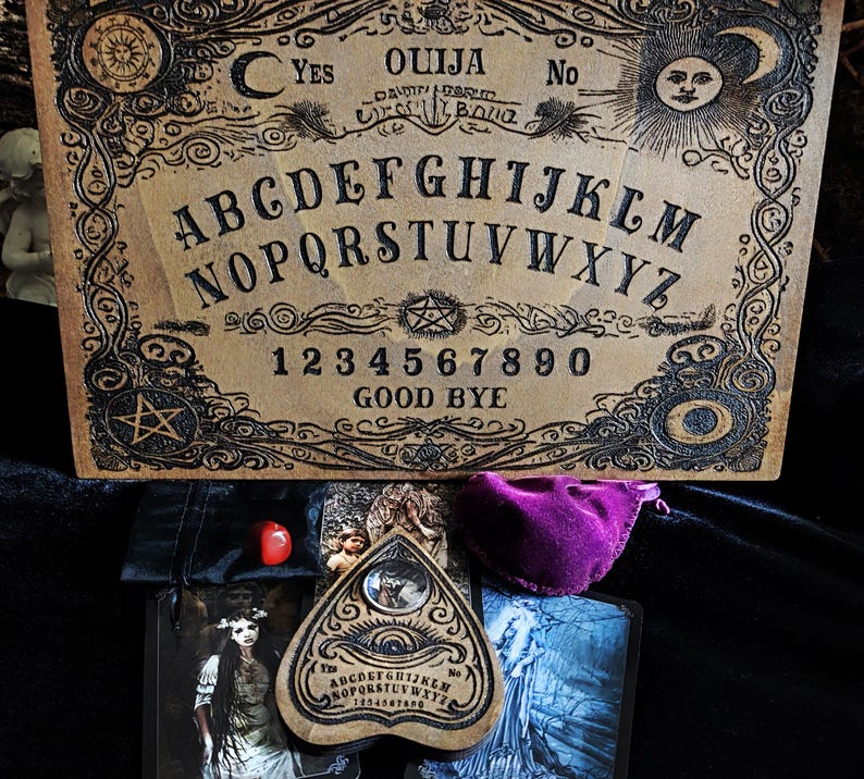Vintage and Authentic Ouija Board, Wood Engraving with its Pointer and Glass Eye. Spiritism, Cabinet of Curiosities, Esotericism image 5
