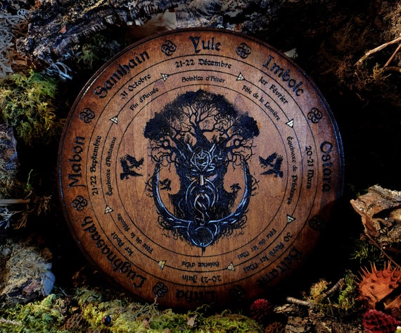 Ésotérisme, Wicca et Sabbats, Roue païenne, Roue de l'année, Calendrier Wicca, Rituel et Sorcellerie, Wiccan, Ostara, Mabon, Yule, Litha