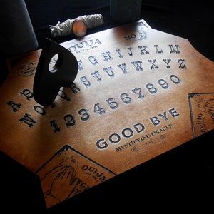 Ouija, Ouija board, Ouija board, Ouija planchette, spiritualism, occult, divination board, ouija