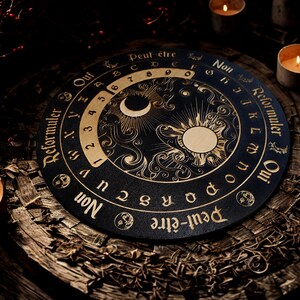 Wahadło, Wahadło ezoteryczne, Przedmiot wróżbiarski, Jasnowidzenie, Ezoteryzm, Sztuka wróżbiarska, Ouija, Tablica spirytystyczna, Tablica Ouija zdjęcie 2