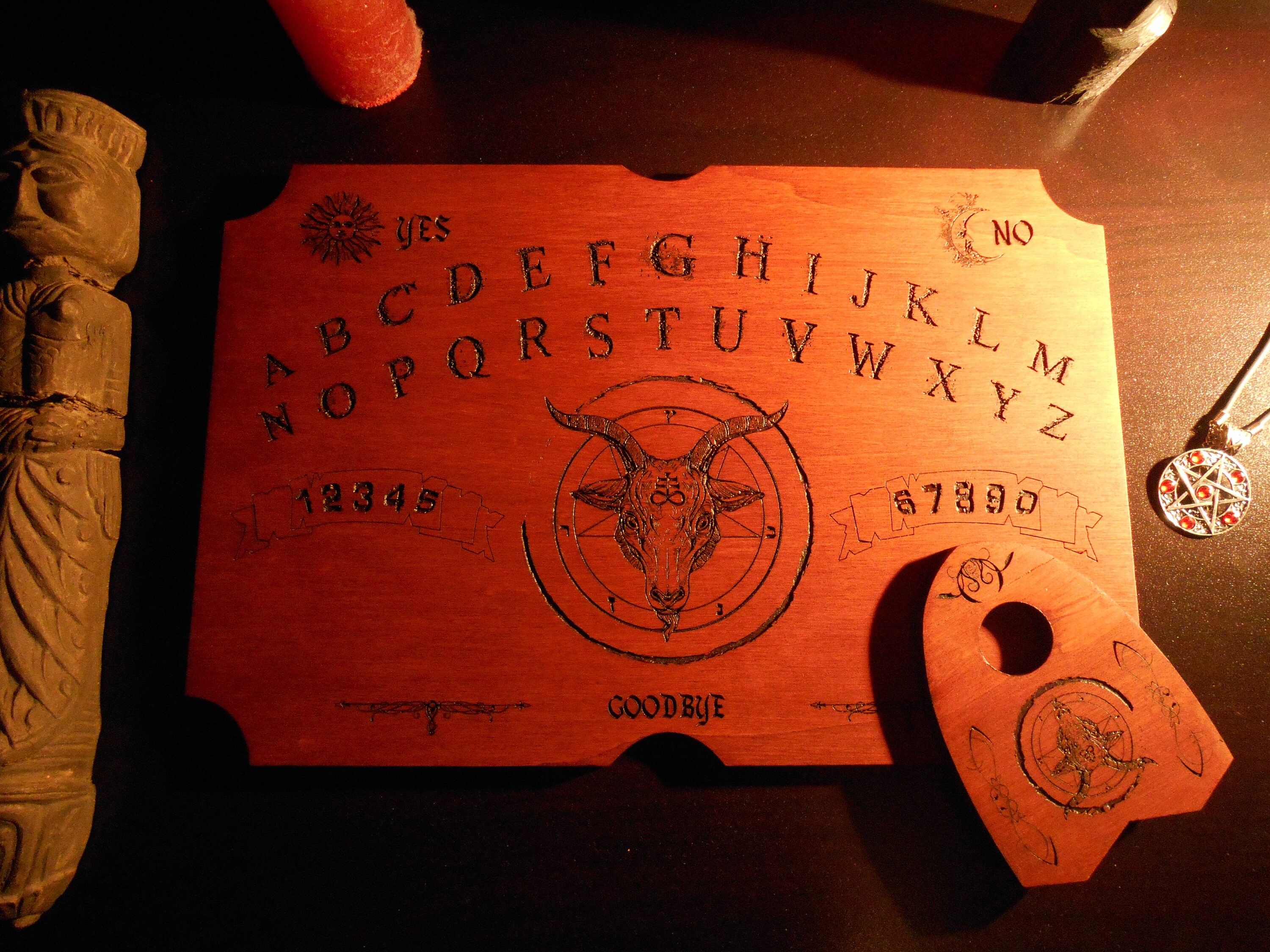Ouija, Planche Ouija, Spiritisme, Oui-Ja, de Divination