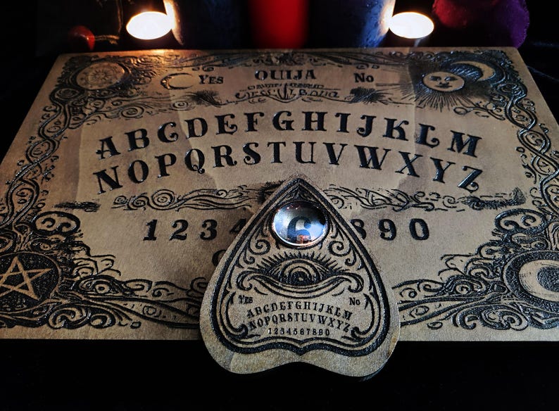 Vintage and Authentic Ouija Board, Wood Engraving with its Pointer and Glass Eye. Spiritism, Cabinet of Curiosities, Esotericism image 2