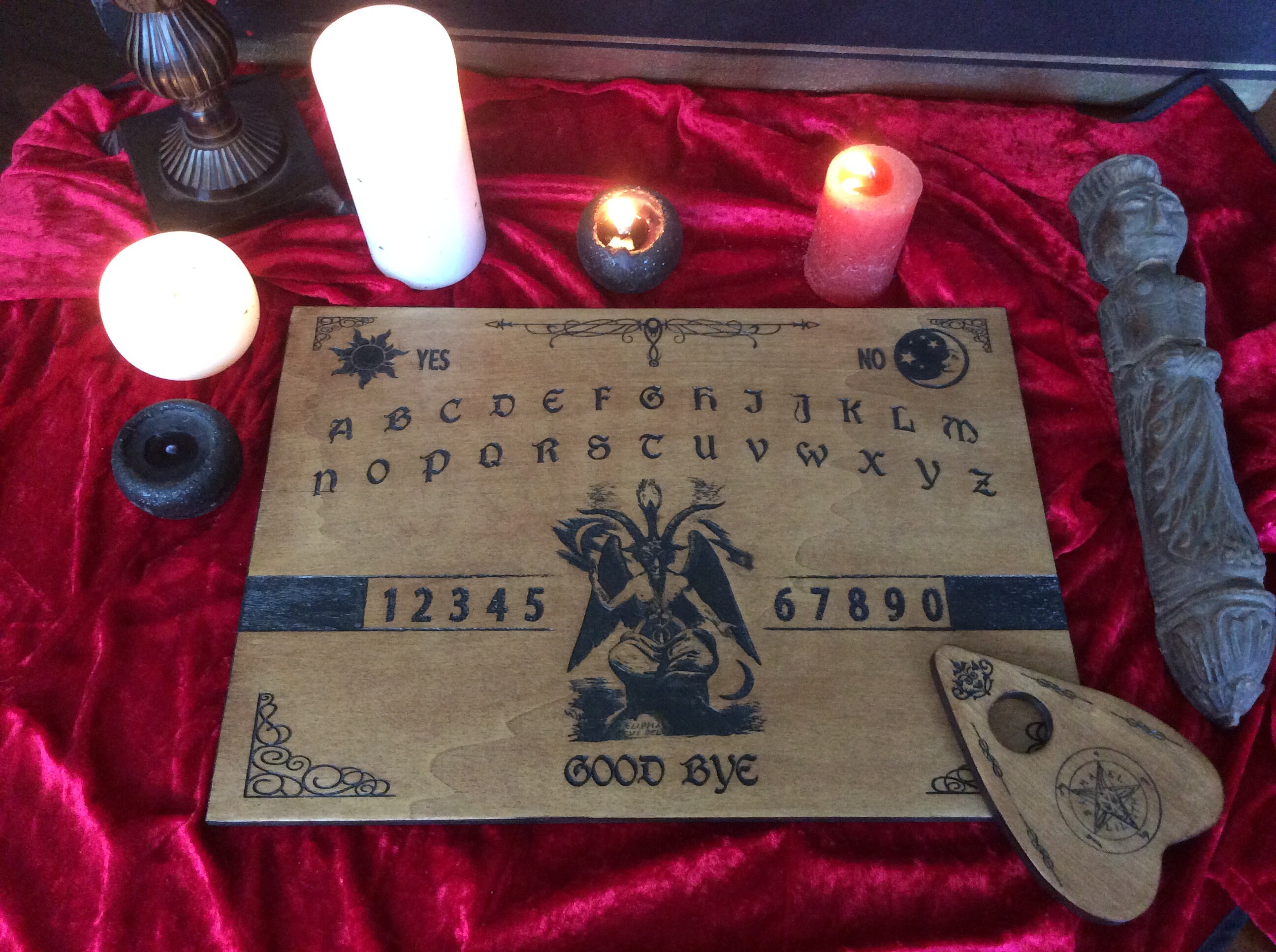Ouija, Planche de Ouija, Divination et Spiritisme, Baphomet