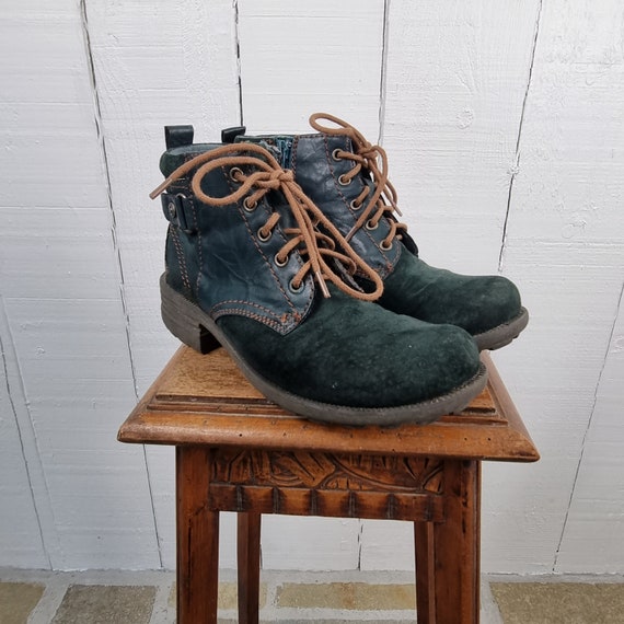 Clarks vintage boots hotsell