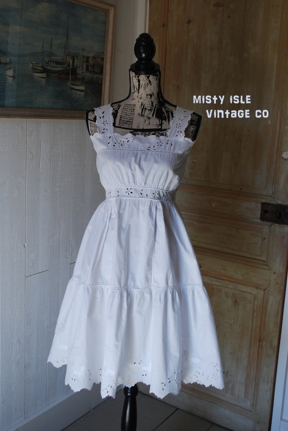 Antique Dress, White Cotton Dress, Hand Embroider… - image 1