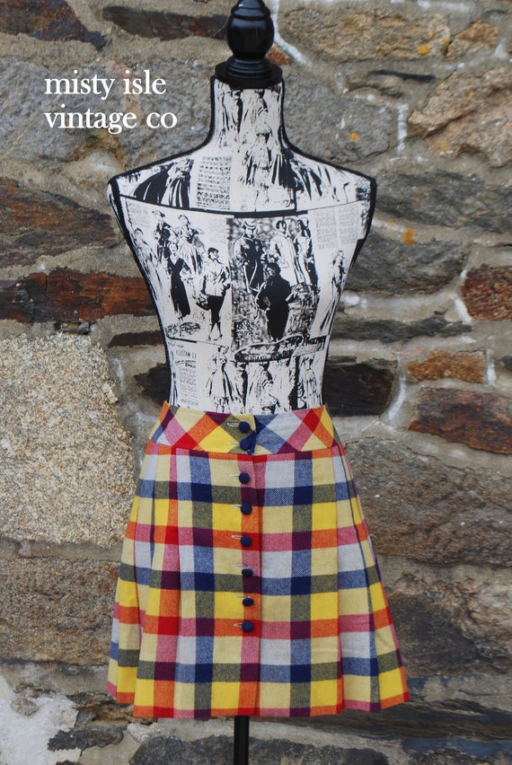 Vintage Skirt Wrap Round Skirt Size: S Yellow Skir