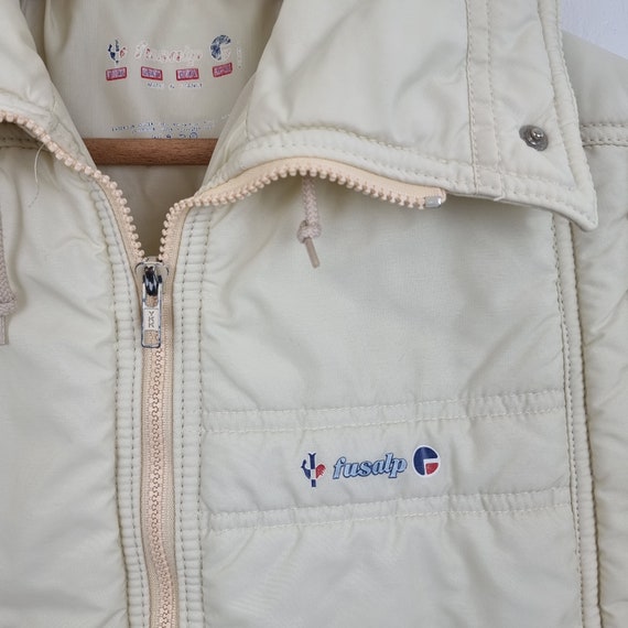 Cream hotsell ski jacket