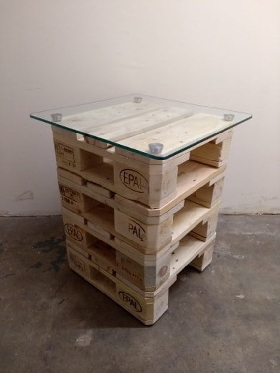 pallet changing table