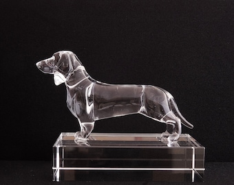 Figura de perro salchicha de cristal liso hecha a mano