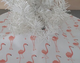 18 inch diameter Flamingos small tabletop tree skirt