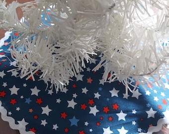 10 inch or 18 inch Patriotic Red,White and Blue mini tabletop skirt