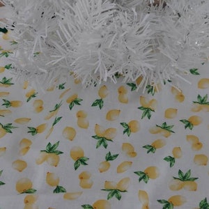 10 inch diameter mini lemons tree skirt