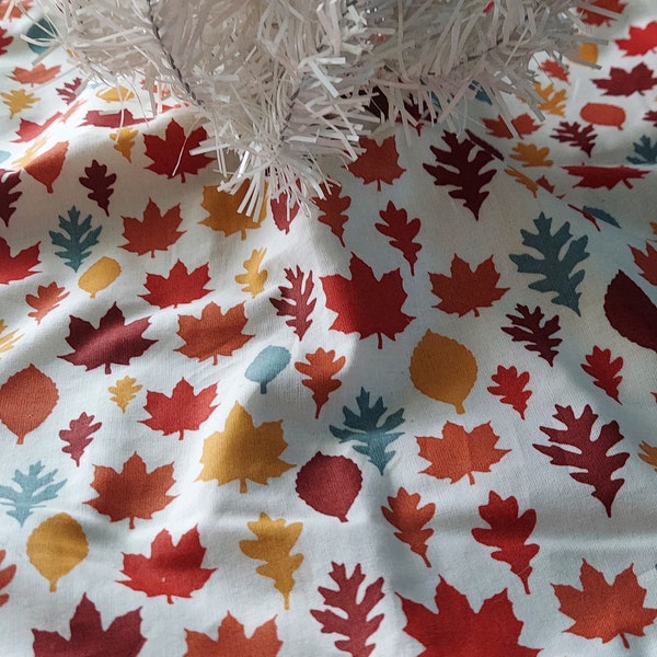 18 inch diameter Fall leaves tree skirt